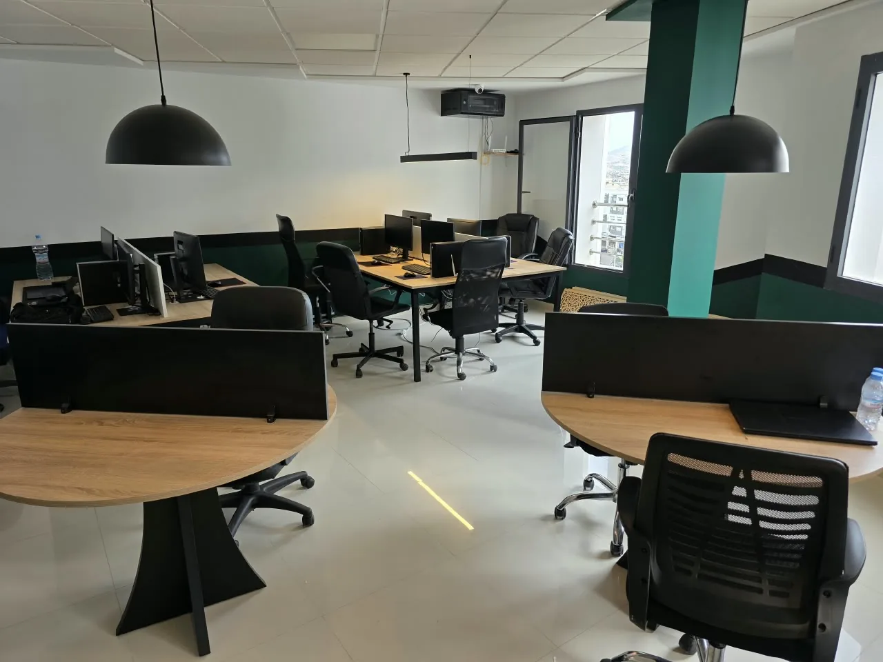 ONE Coworking workstations